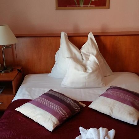 Isabell Apartments Γκιόρ Εξωτερικό φωτογραφία