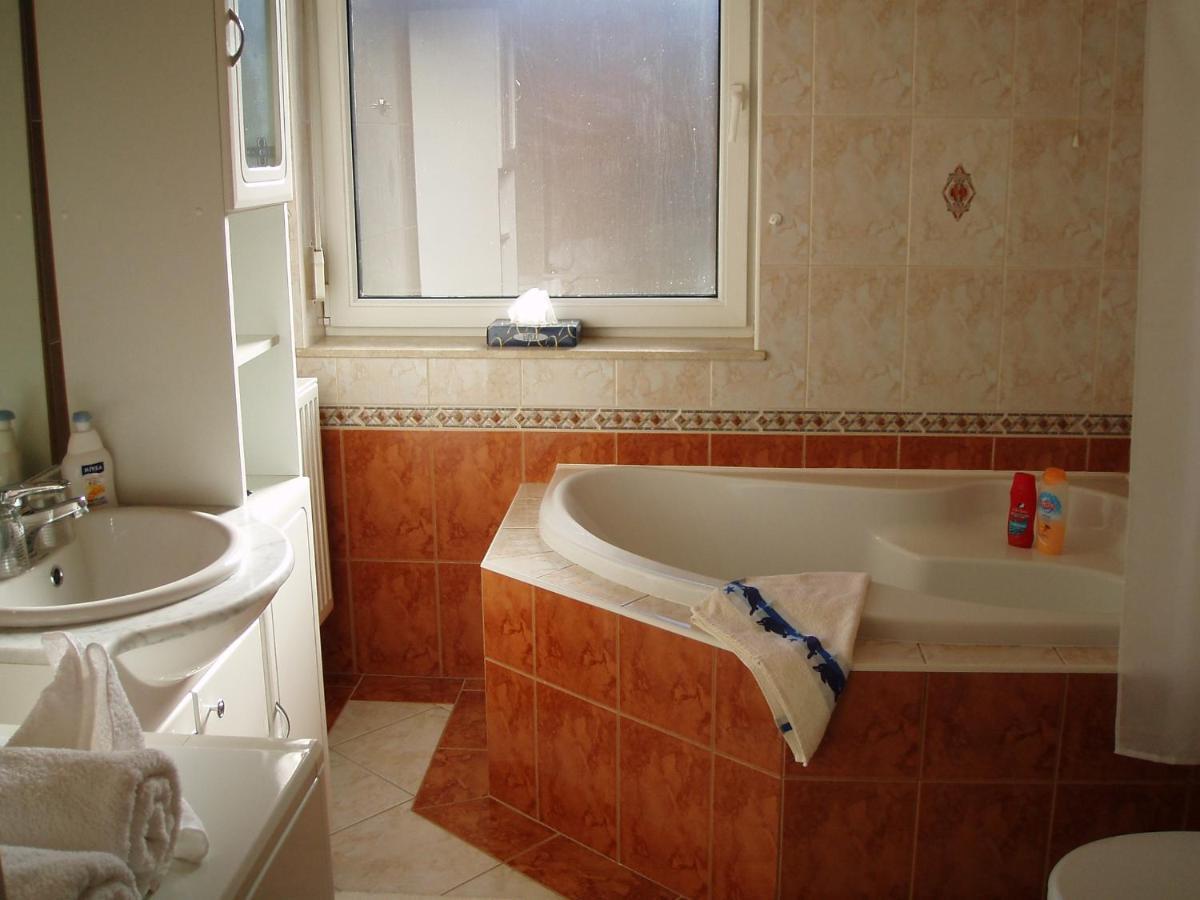 Isabell Apartments Γκιόρ Εξωτερικό φωτογραφία
