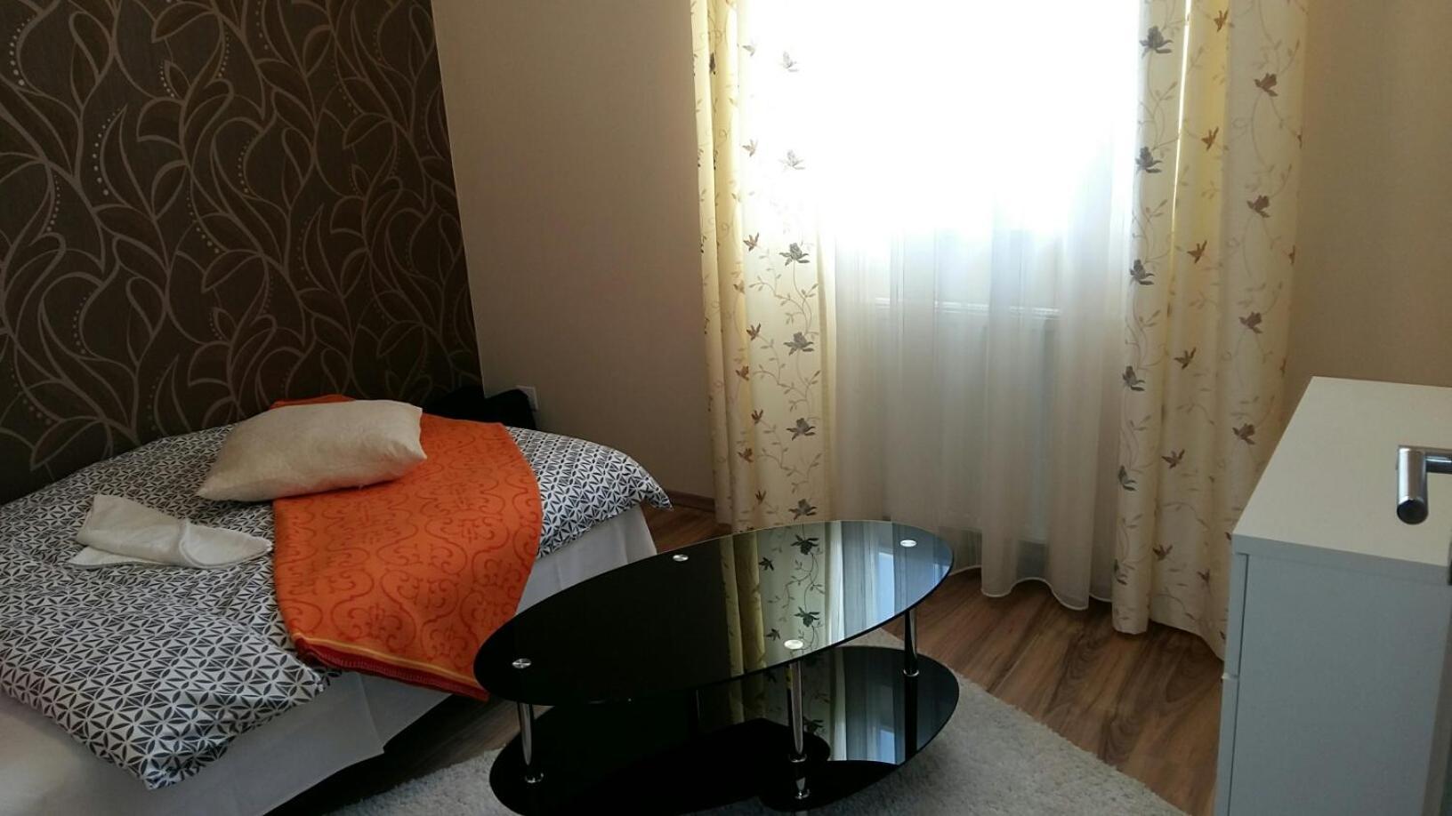 Isabell Apartments Γκιόρ Εξωτερικό φωτογραφία
