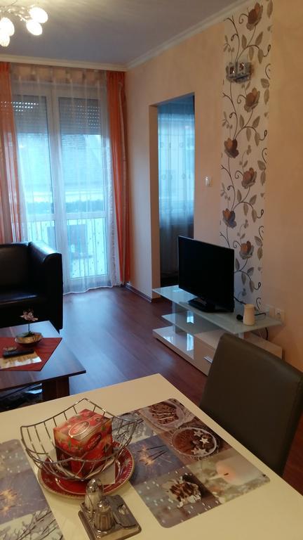 Isabell Apartments Γκιόρ Εξωτερικό φωτογραφία